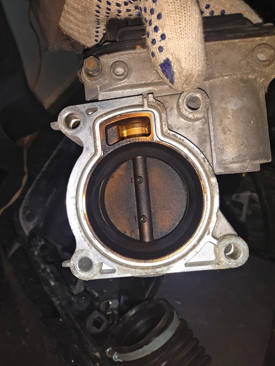 Плавають оберти на 1.8 Duratec