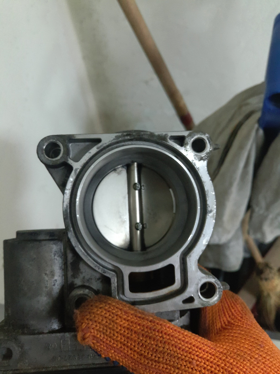 Плавають оберти на 1.8 Duratec 2