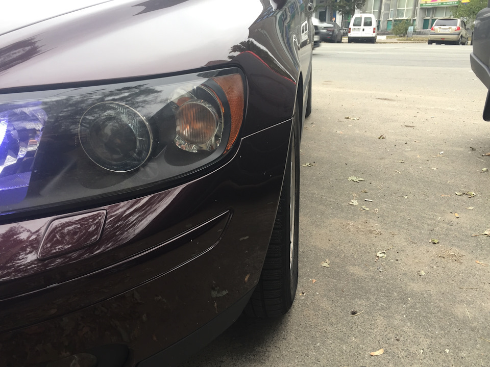 Зимова гума 225/55 R16 на Volvo S40 2