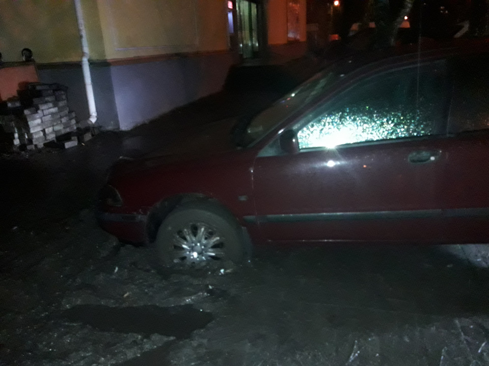 Провалився в яму! 3