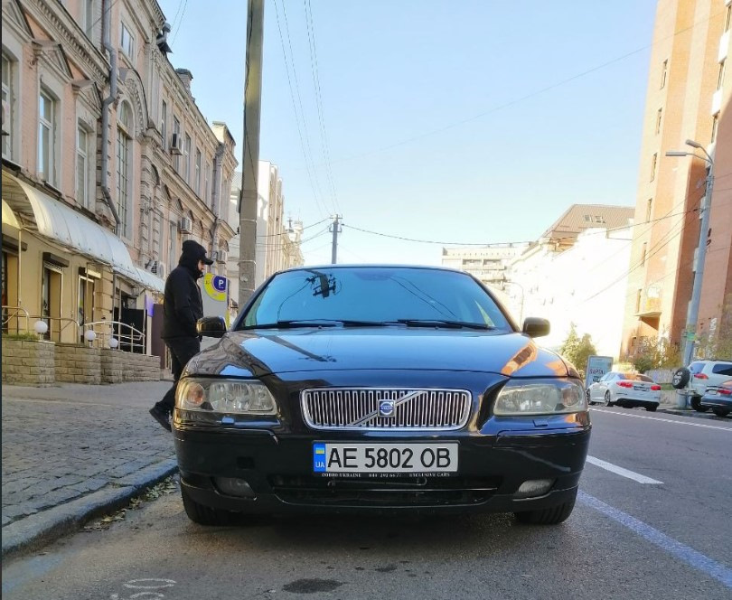 Volvo S60 2.4 2004 Бампер (Молдинг) 5