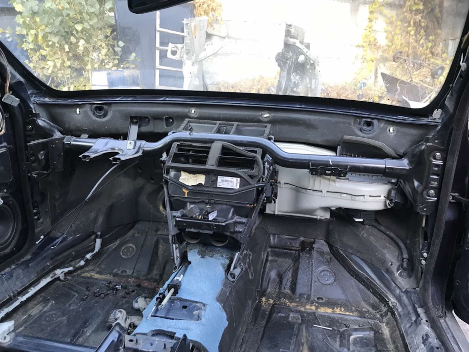 Шлях до AWD. Одягаємо салон. 2