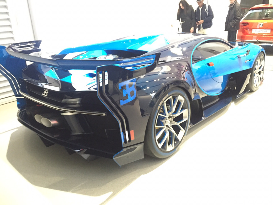 Bugatti & Koenigsegg 2