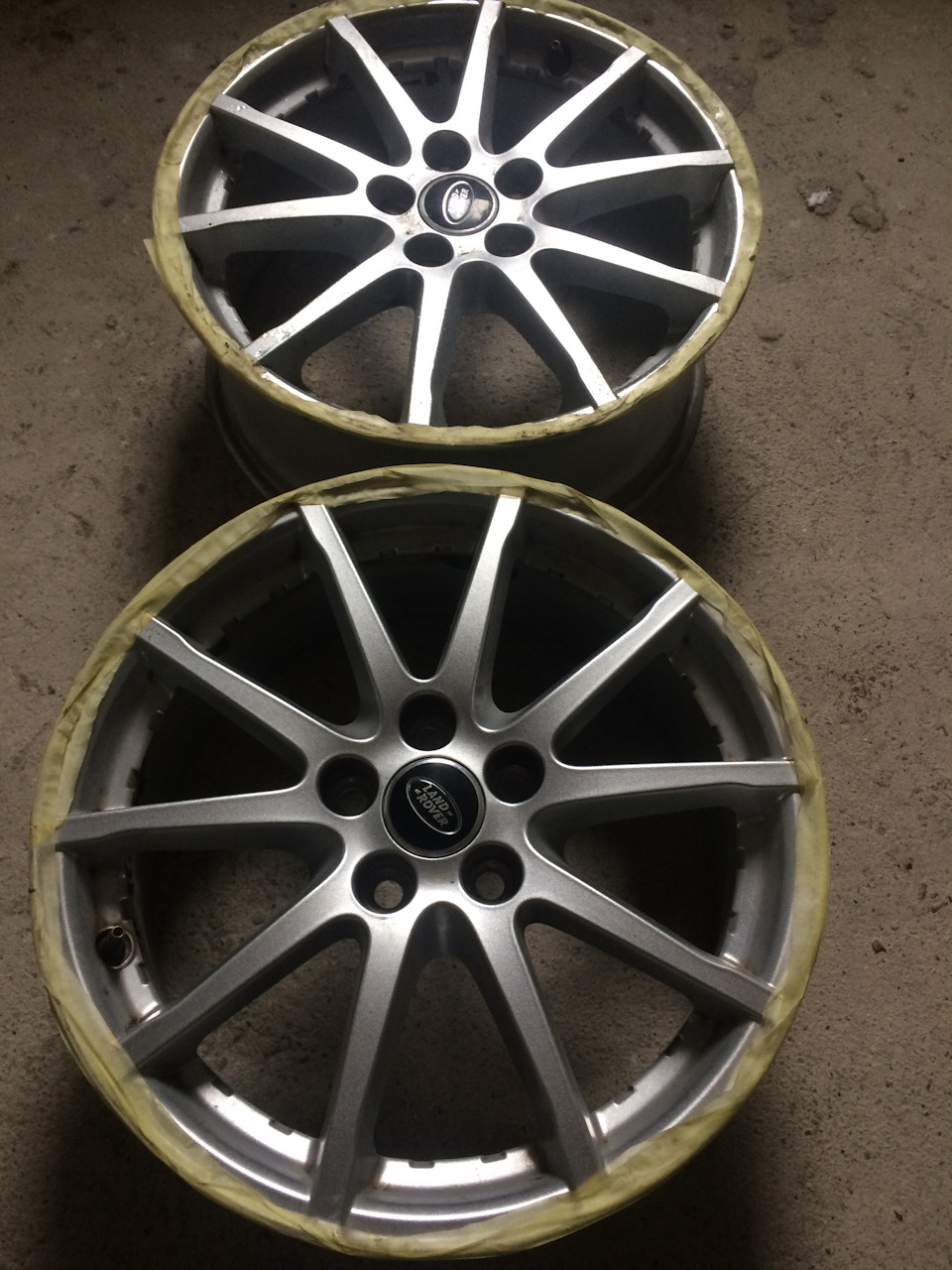 ПРОДАМ r17 5 108 Range Rover Evoque 4