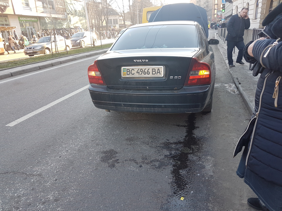 Евакуатор на допомогу 1