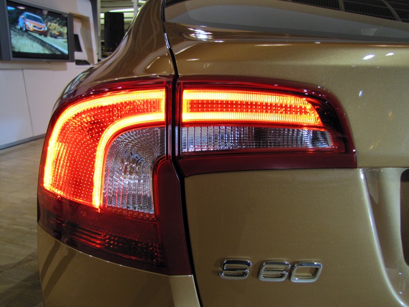Презентація Volvo S60 New 3