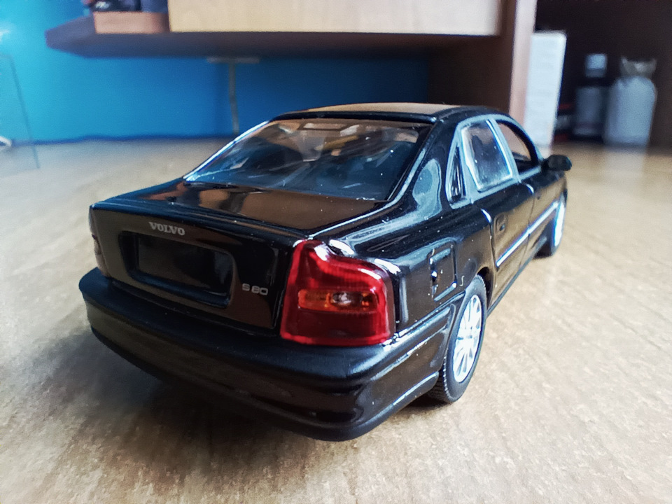 volvo s80 Minichamps 1:43 4