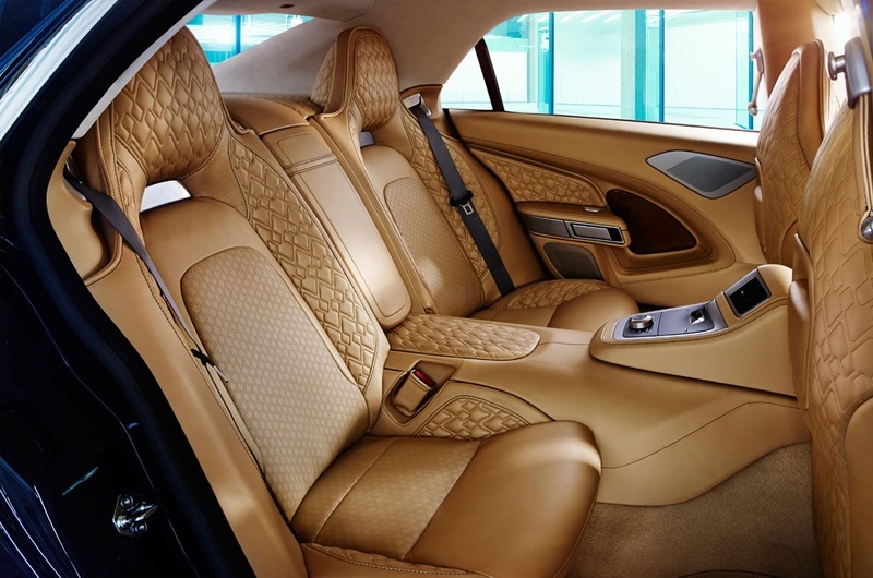 Aston Martin показав інтер'єр седана Lagonda 3