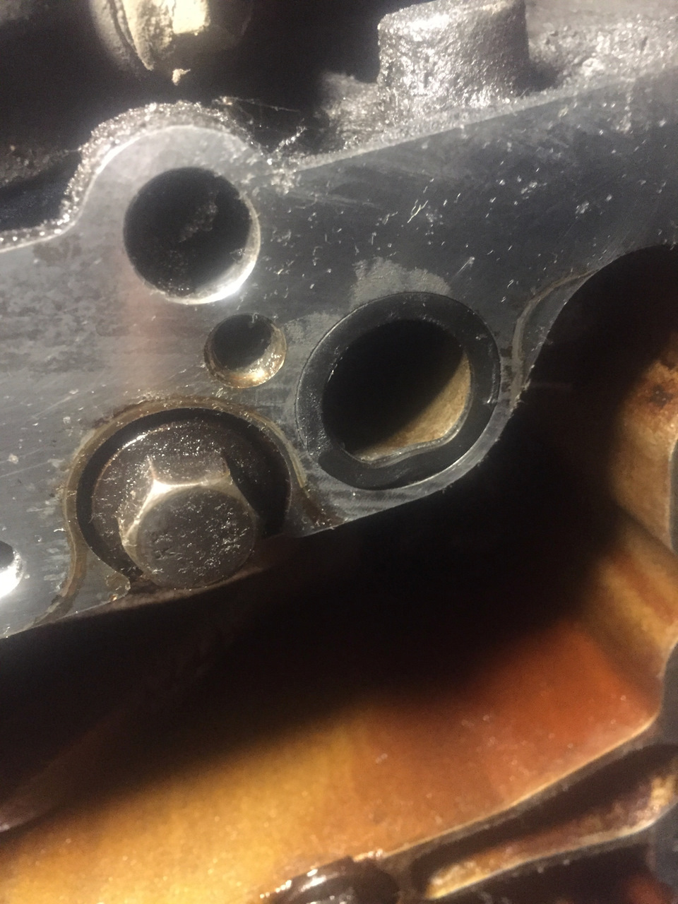Зміна прокладки піддону, зняти піддон B6284T Volvo S80 2.8 T6 5