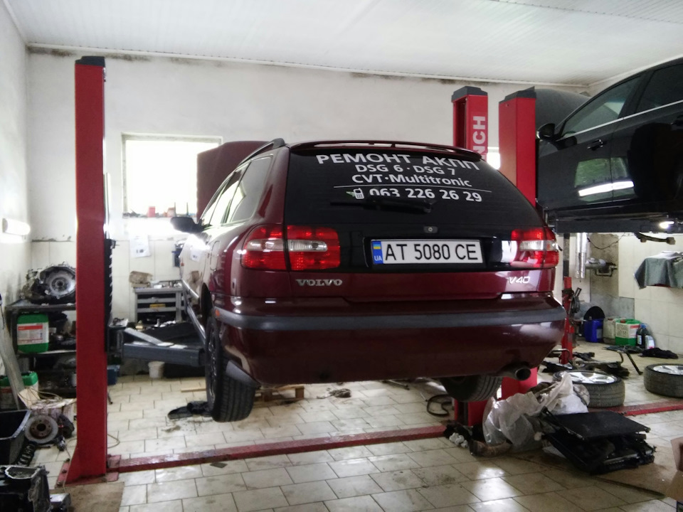 Обмін двигуна volvo v40 1.8 (120 к.с.) на volvo v40 1.9 turbo T4 (200 к.с.) 4