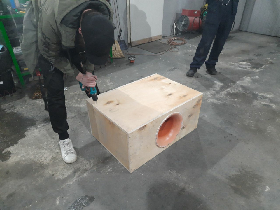 Новий короб для сабвуфера. 2