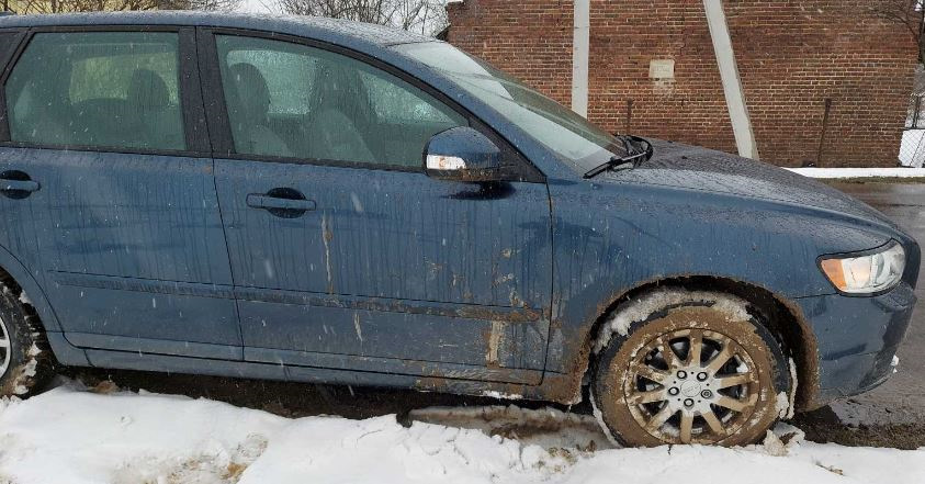 Розбалансування дисків брудом, що налип. Вібрація на кермі при малих швидкостях. 4