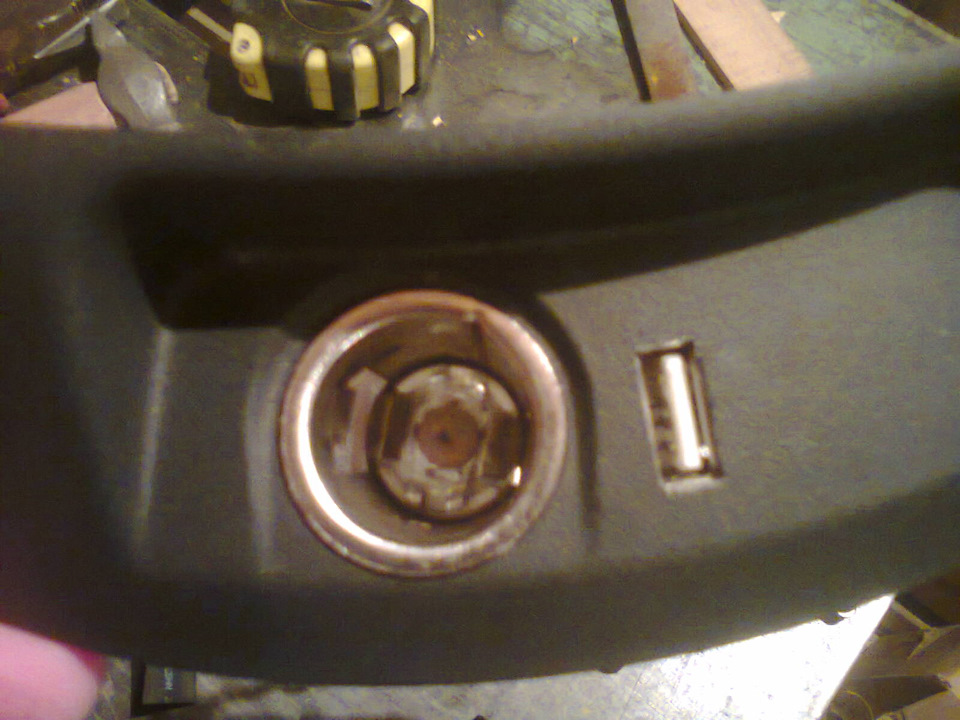 Зарядка лише через USB 5 В 5