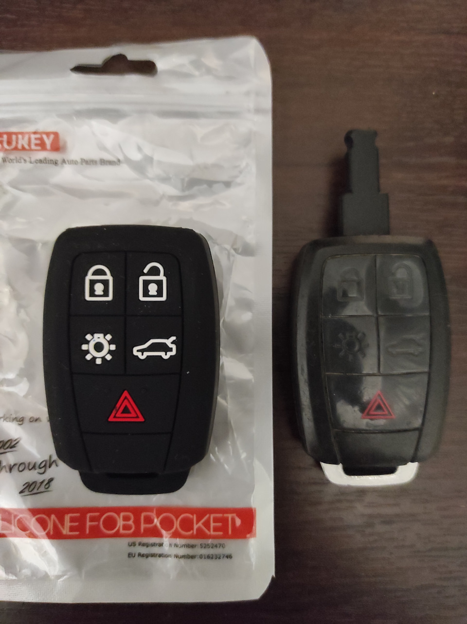 Чохол для ключа V50 1