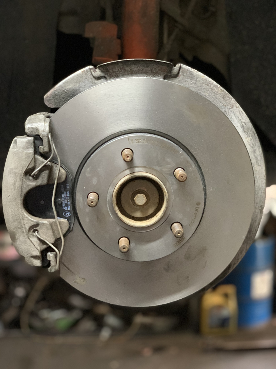 Заміна гальмівних дисків (Brembo) та повне ТО. 1