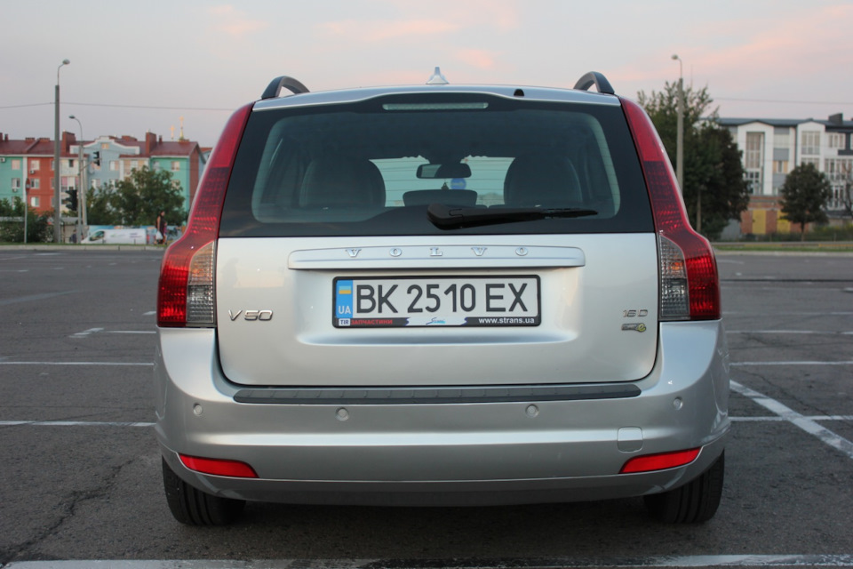 Заміна задньої підвіски Volvo V50 1