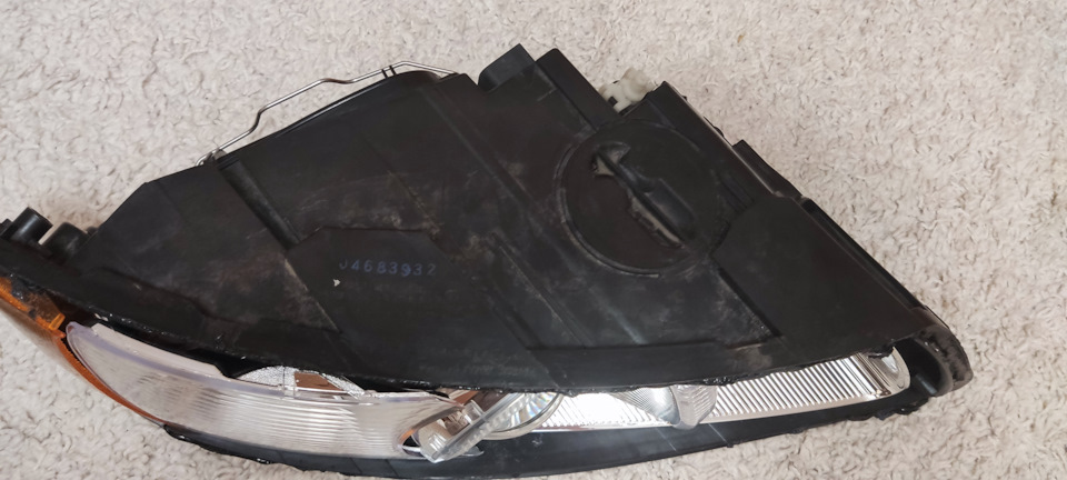 Корпус фари на volvo v50, рестайл 4