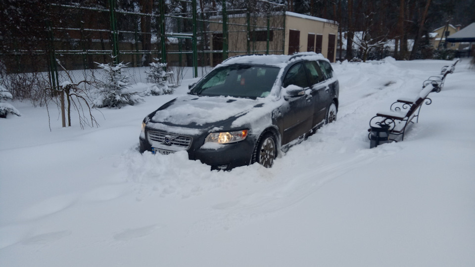 Гума БІЛШИНА Artmotion Snow БІЛ-317 і сама машина 2
