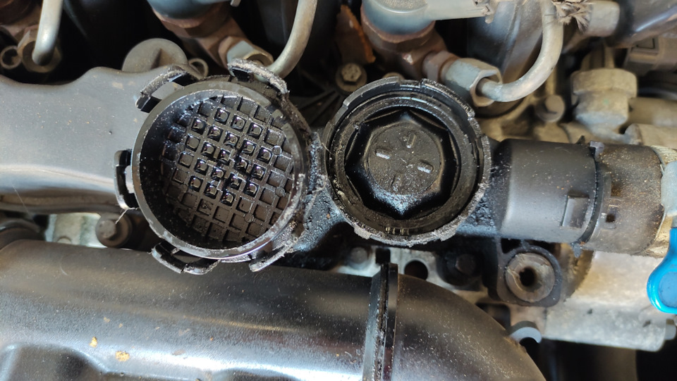 Заміна мембрани 1.6hdi volvo v50 4