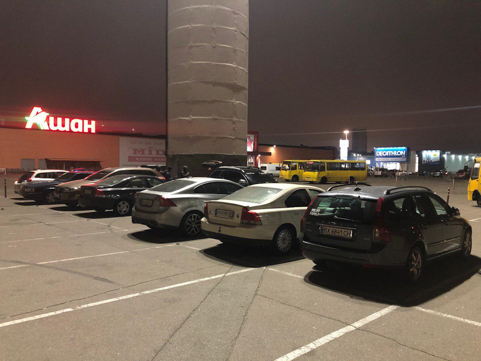 Чергова зустріч сімейства Volvo 4