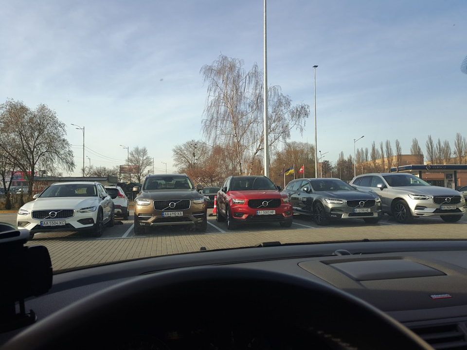 Відвідав храм Volvo 2