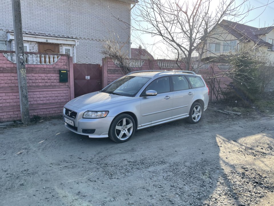 Тепер російською 1