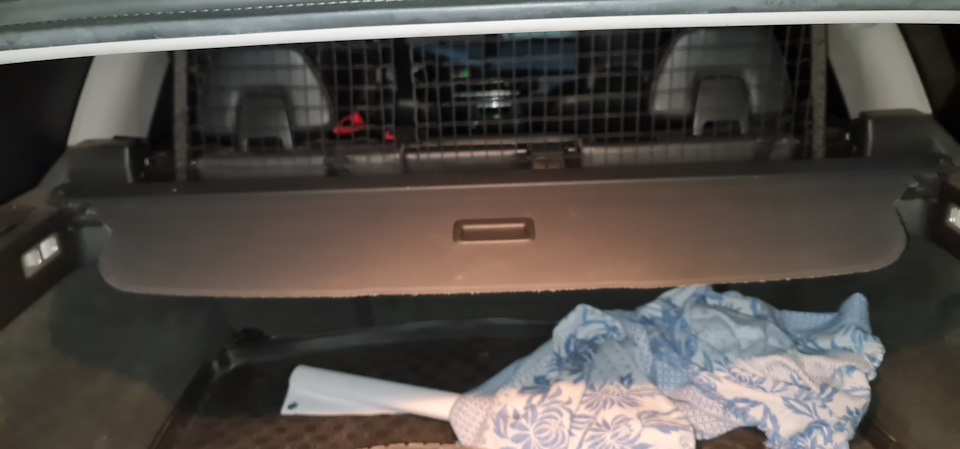 Полиця в багажник тепер і в мене є. 2