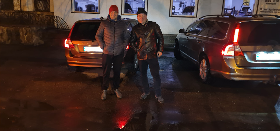 Полиця в багажник тепер і в мене є. 1
