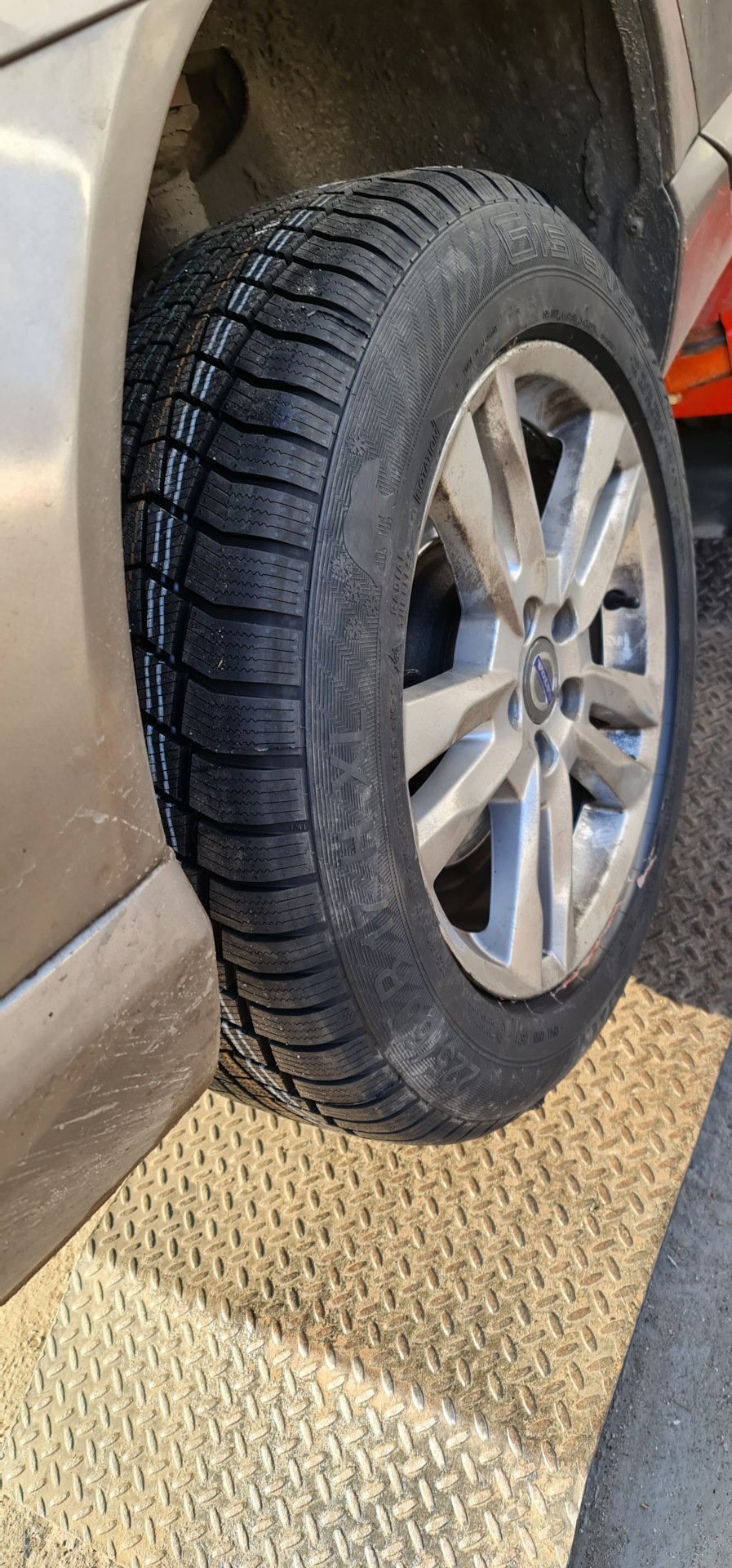 Змінив Kumho на Gislaved(ЗИМА) 5