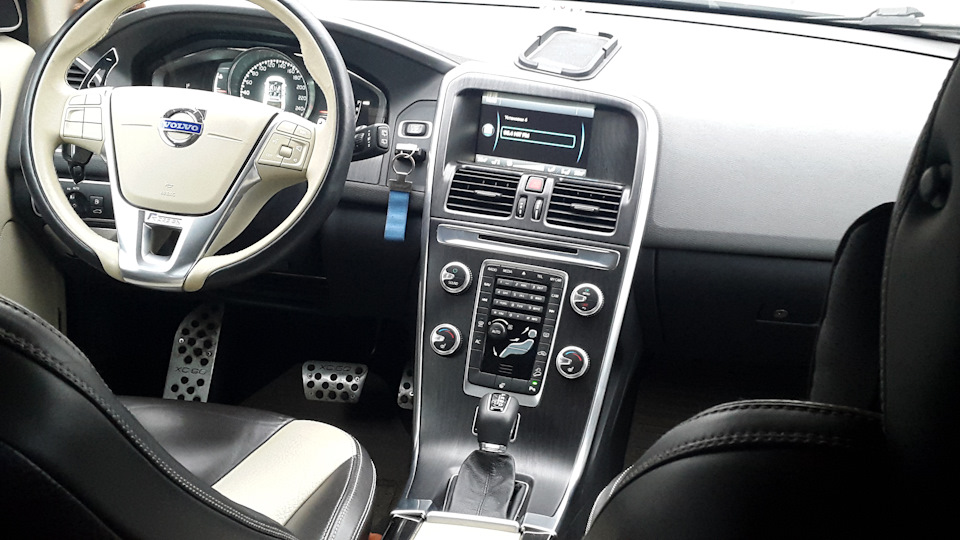 Фінал оновлення салону Volvo XC60 3
