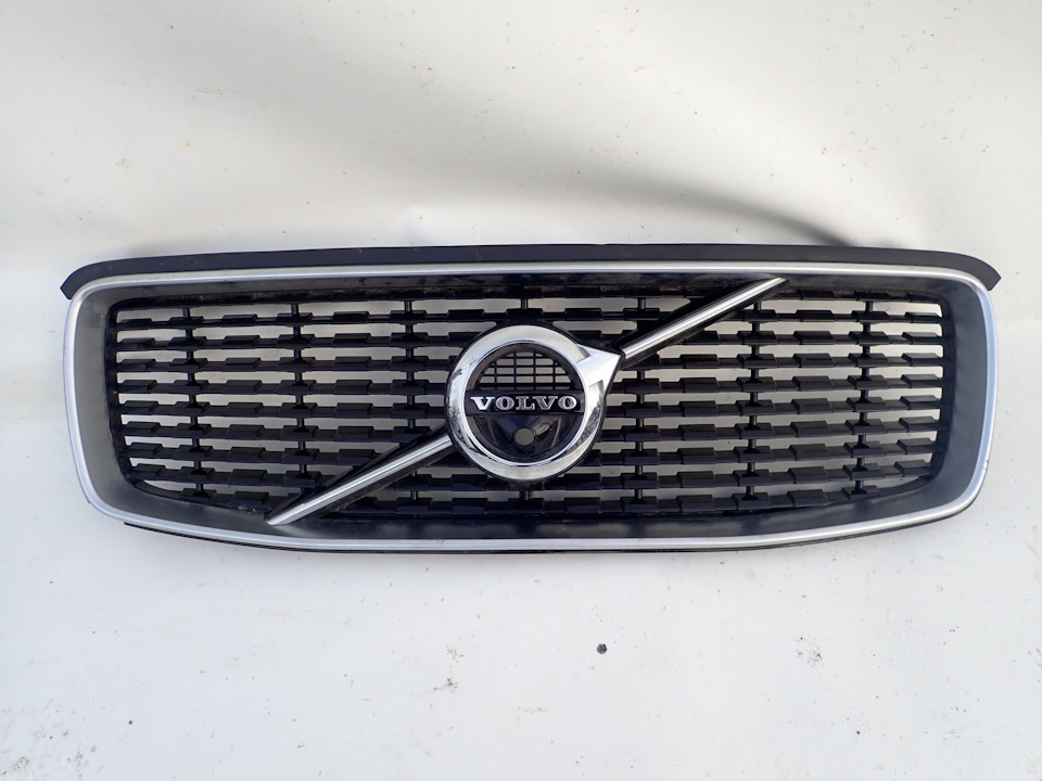 Обновили мордочка Volvo XC60 4
