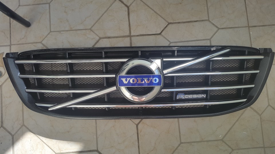 Попрацював шеф дизайнером у компанії Volvo )) 1