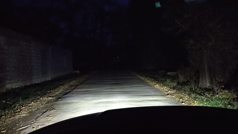 Китайські Led 4300 H8 лампи в ПТФ