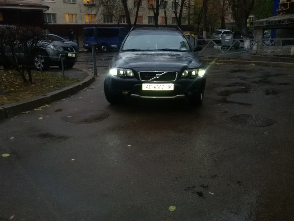 прибрав герлянду з фар. 3
