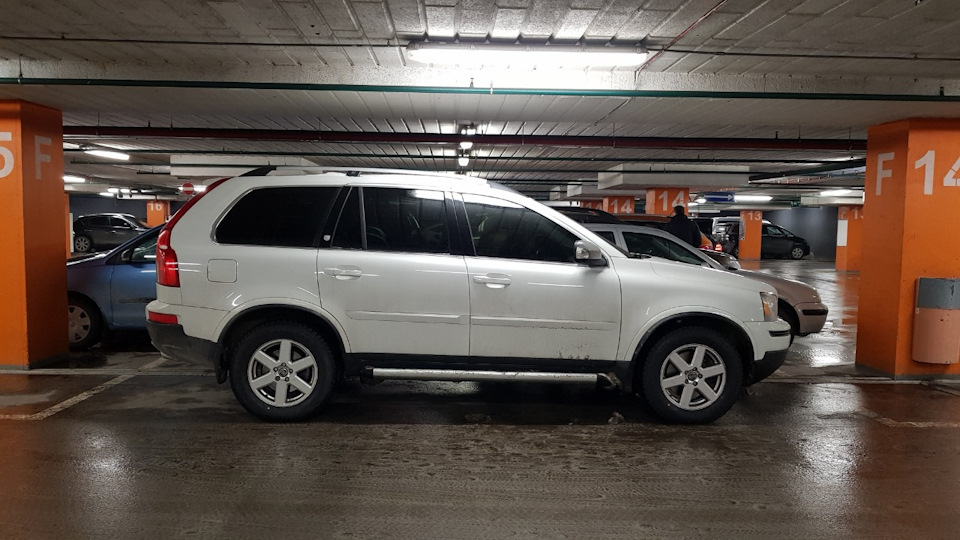 Bridgestone Blizzak dm-v2 235 65 R17 1