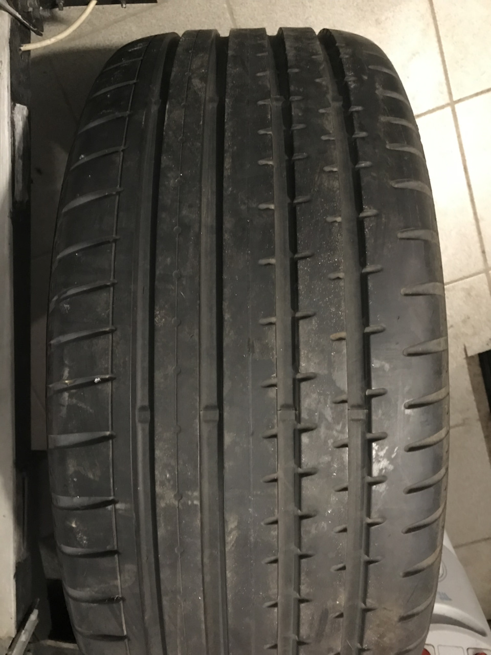 275-40-20 General Grabber GT 2