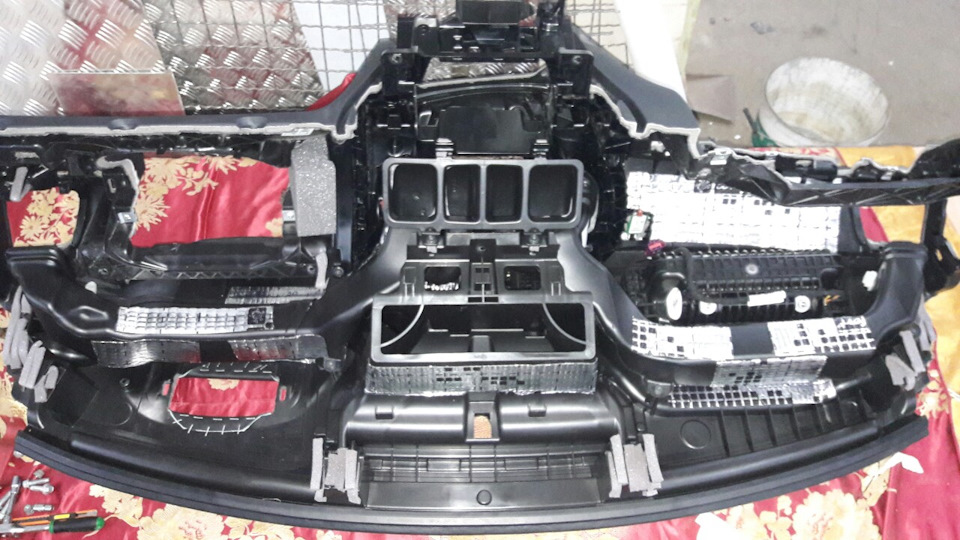 Шумоізоляція XC90 T8 4