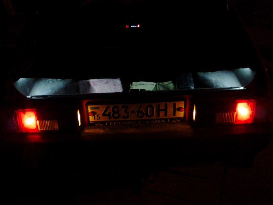 світло в багажник і бардачок! 5