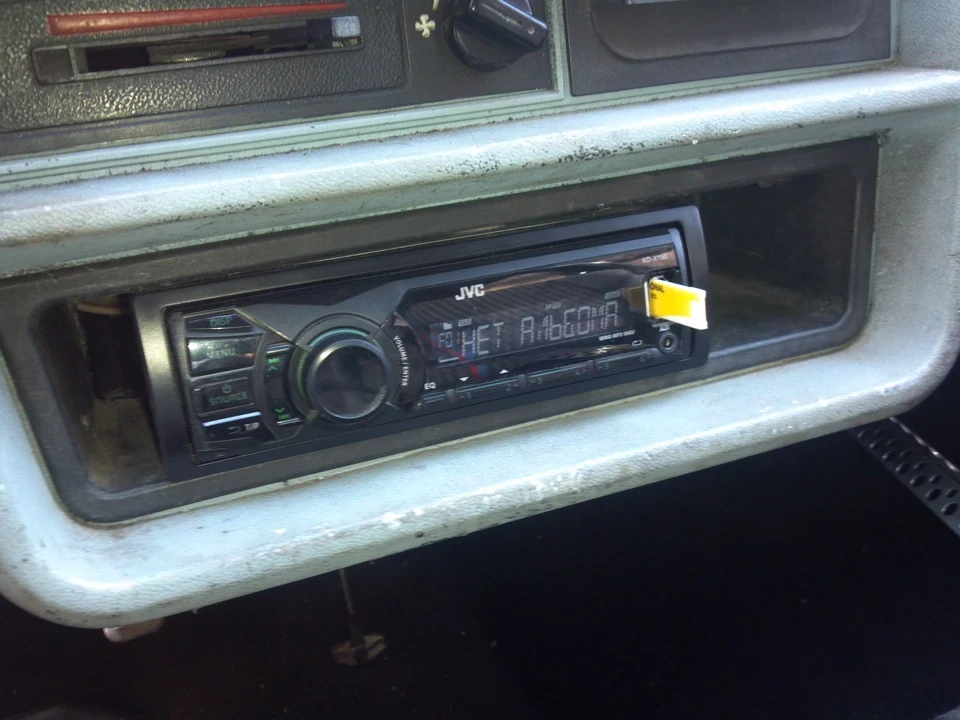 Магнітол JVC