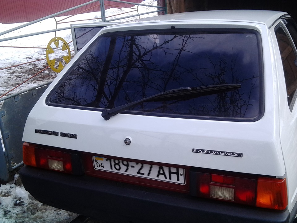 Двірник чистити став скло-видно стало і світло) 4