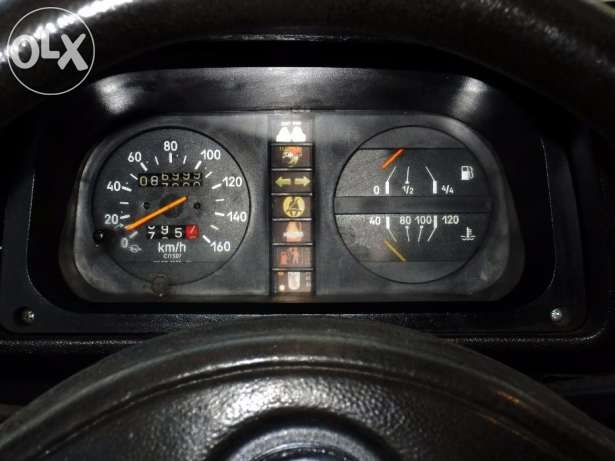 продаю ЗАЗ 1102 біла 95 р.в. 3