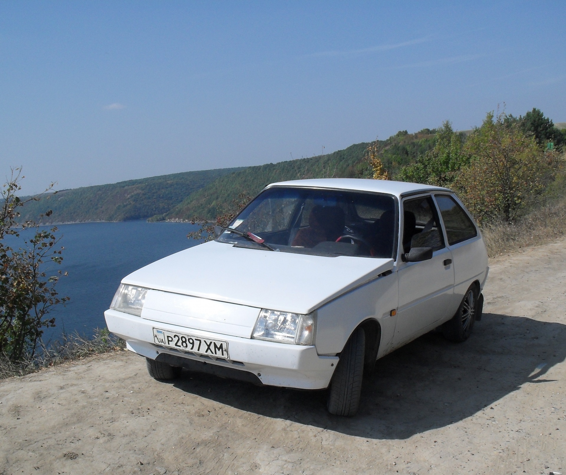 Дністер 4