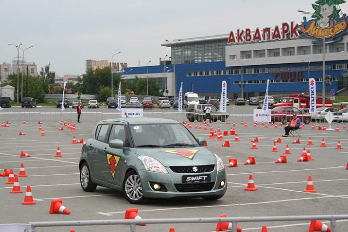 Ми лутіші Аси автослалому та змійок! 3
