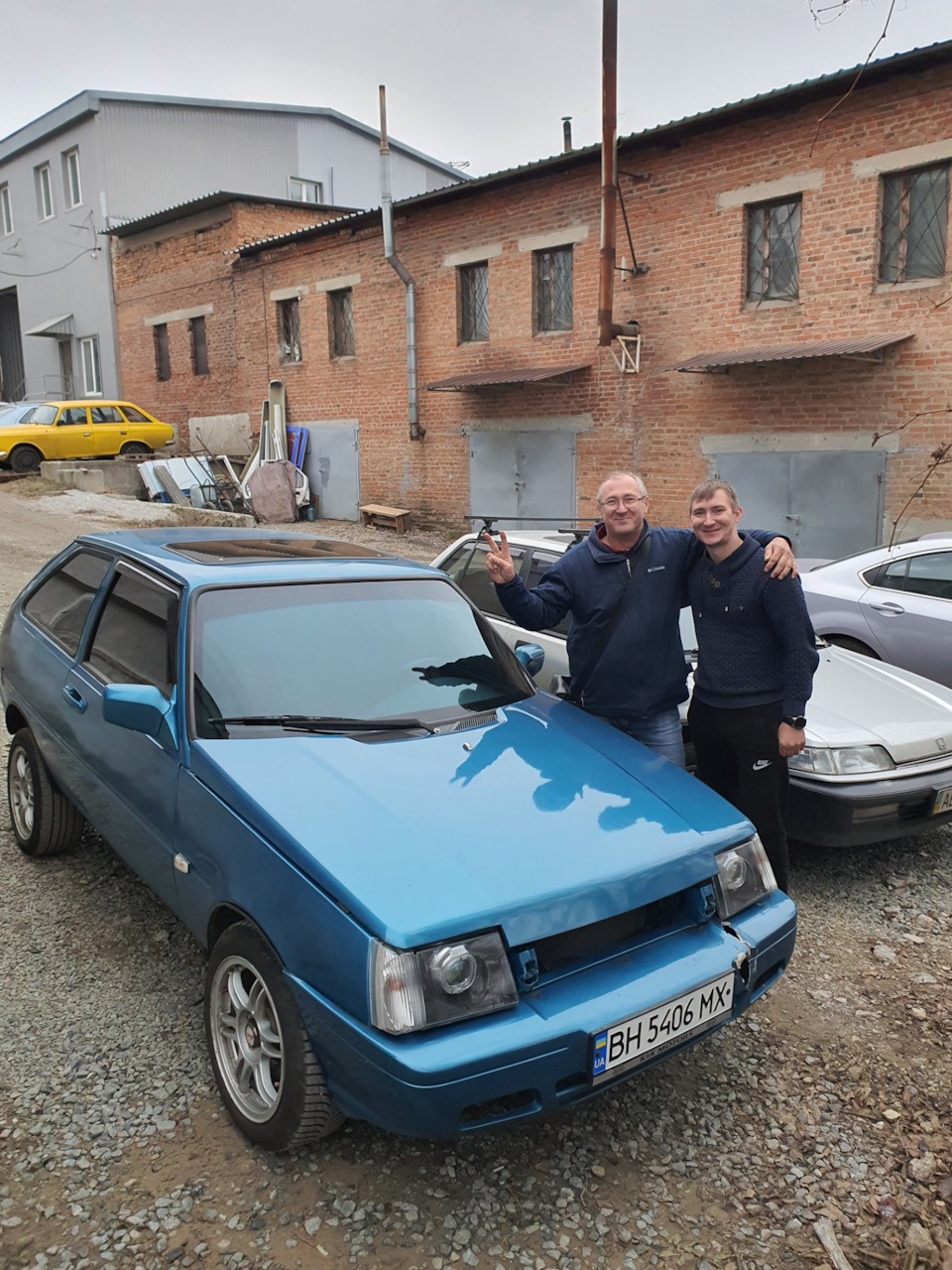 Авто поїхало радувати Одесу 2