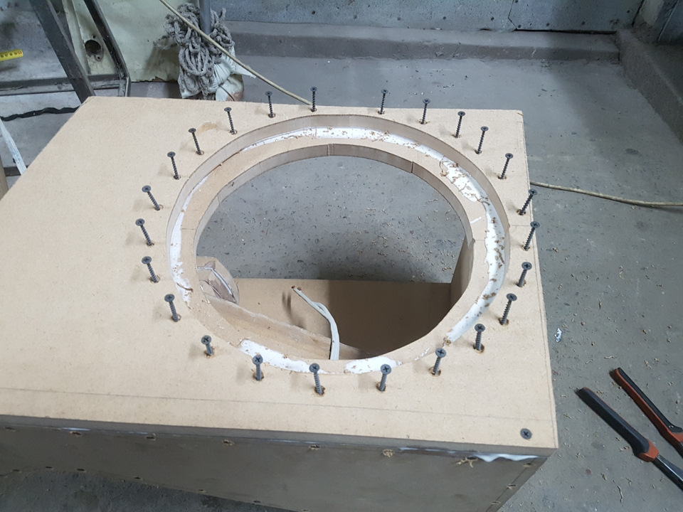 Облагоджую багажник ч.2 Стелс(закритий ящик) в таврію 2
