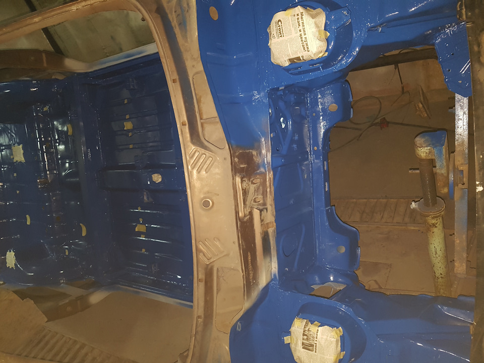 Пофарбували салон та підкапотку 2