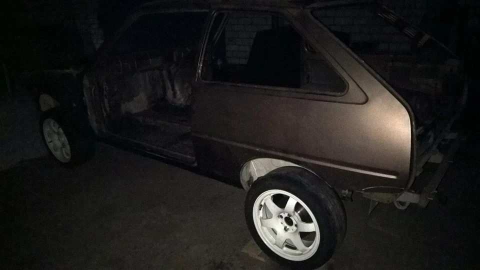 Доглядав, що потрібно доопрацювати, коли все зібрав