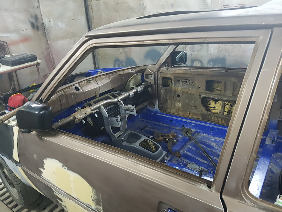 Встановив дзеркала BMW E34 у таврію 1