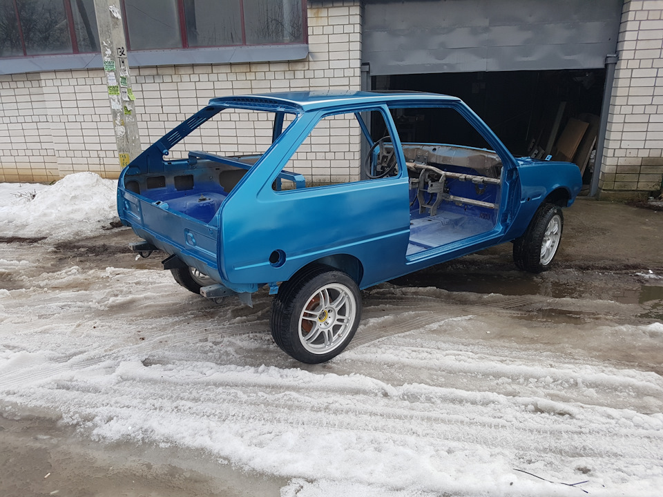 Зустрічайте таврія в кольорі BMW C16 Long Beach Blue 3