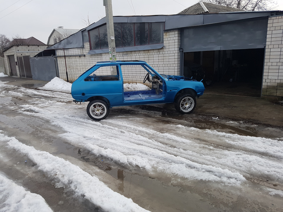Зустрічайте таврія в кольорі BMW C16 Long Beach Blue 4